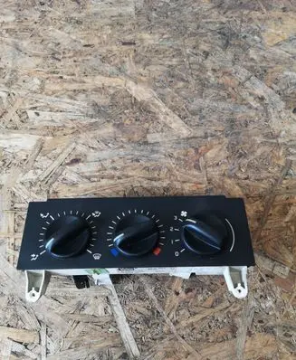 Renault Master II Climate control unit 133761F