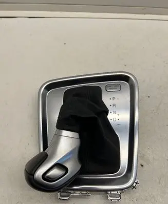 KIA Ceed Gear lever shifter trim leather/knob 84652J7910 3791