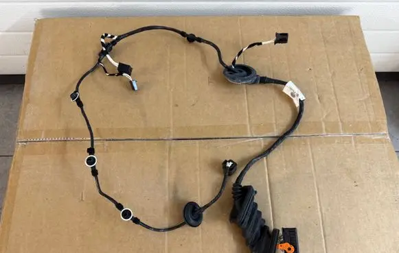 Volkswagen Amarok Rear door wiring loom 2H7971694L