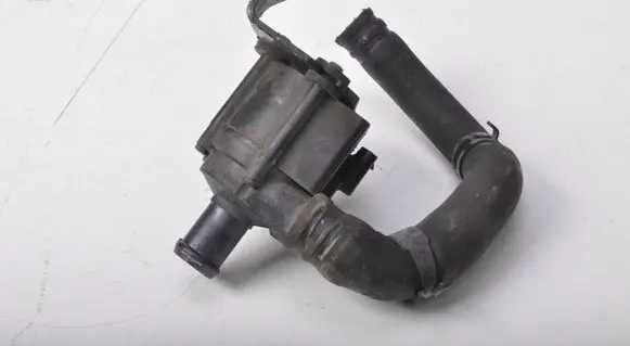 Audi A4 S4 B9 Water pump 04L965559A