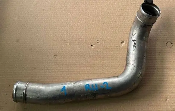Air intake hose/pipe