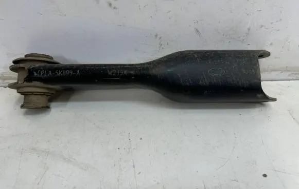 Land Rover Discovery 5 Rear upper control arm/wishbone CPLA5K899A