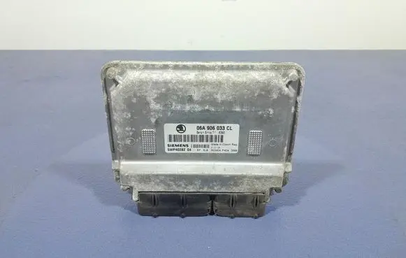Skoda Octavia Mk2 (1Z) Engine control unit/module ECU 06A906033CL