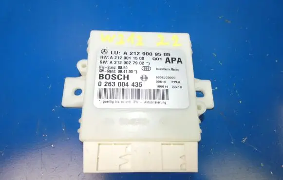 Mercedes-Benz E W212 Parking PDC control unit/module A2129009505