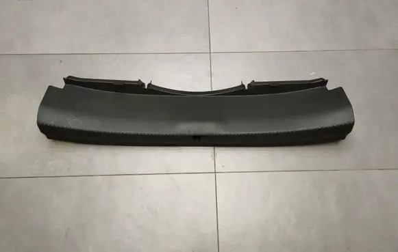 Audi A4 S4 B9 8W Trunk/boot sill cover protection 8W5863471B