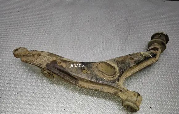 Honda CR-V Front lower control arm/wishbone
