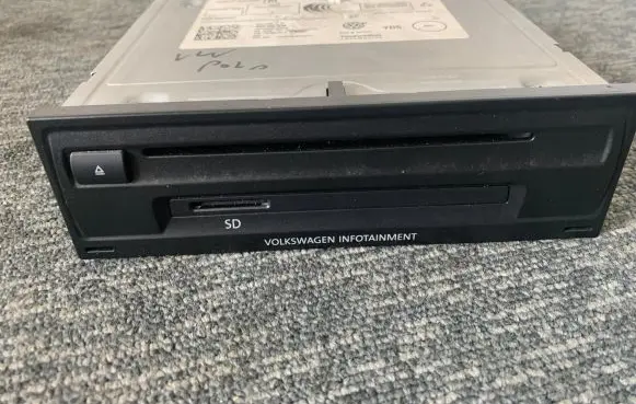 Volkswagen Polo VI Navigation unit CD/DVD player 3Q0035819