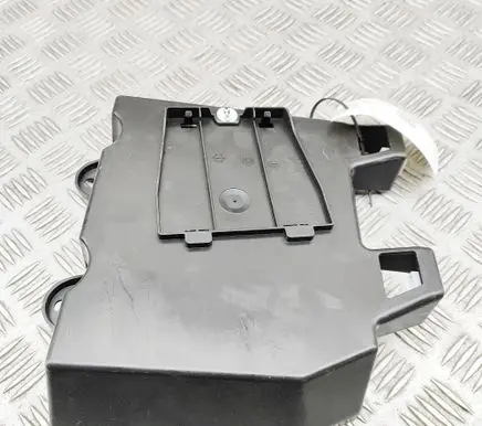 BMW XM Quarter panel pressure vent 5A33E40