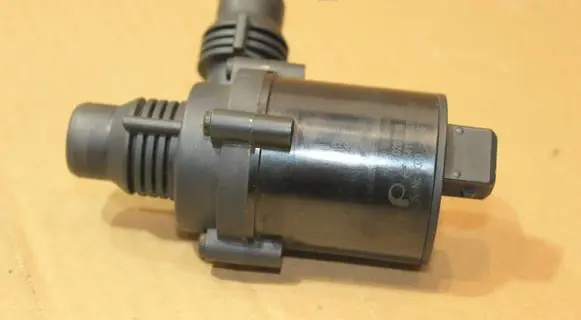 BMW X5 E53 Electric auxiliary coolant/water pump 6907811