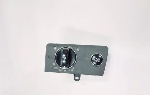 Mercedes-Benz E W211 Light switch 2115450404 5668