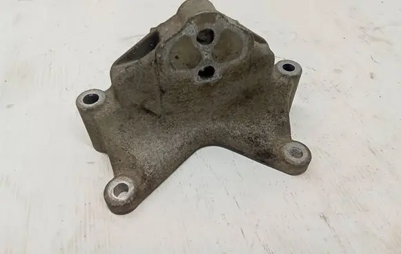 Audi Q7 4L Gearbox mounting bracket 7L6399649D