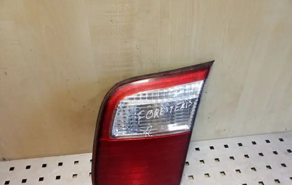 Subaru Forester SF Tailgate rear/tail lights 22620697