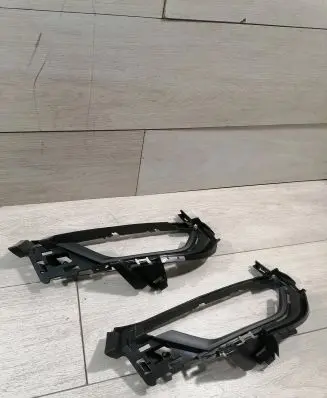 Volvo S90, V90 Front fog light trim/grill 31383904