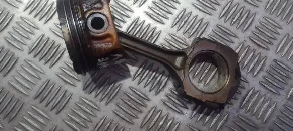 Renault Megane I Piston with connecting rod