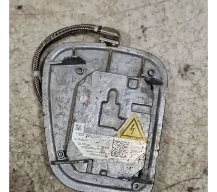 Volvo V50 Xenon control unit/module 1307329209 10EEG070013