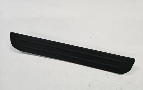 Mazda CX-7 Rear sill trim cover EG21687G0