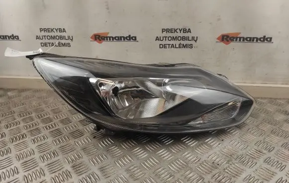 Ford Focus Headlight/headlamp BM5113W029
