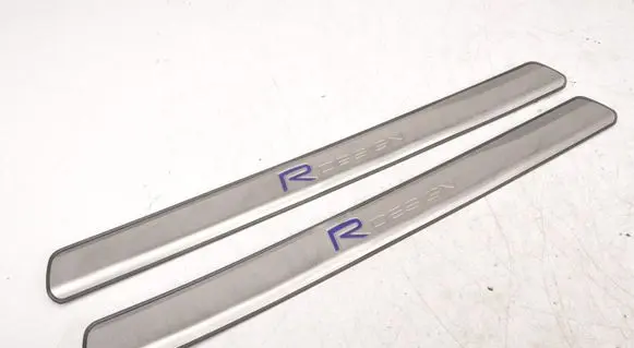 Volvo V60 sill trim set (inner) 31391250