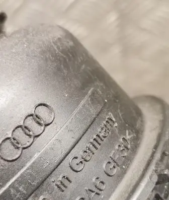 Audi A5 8T 8F Power steering fluid tank/reservoir 4F0422371