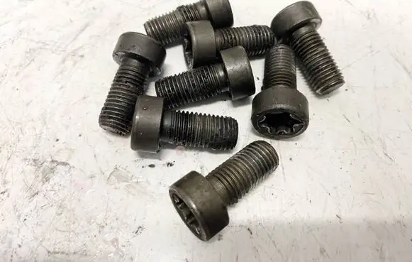 BMW 1 E81 E87 Nuts/bolts 