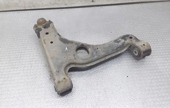 Opel Zafira A Front lower control arm/wishbone
