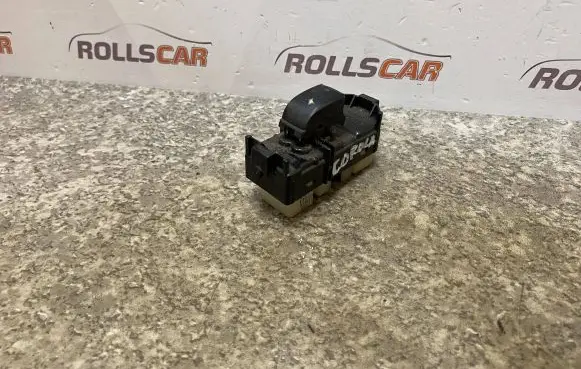 Toyota Corolla E120 E130 Quarter vent window switch 8403012010