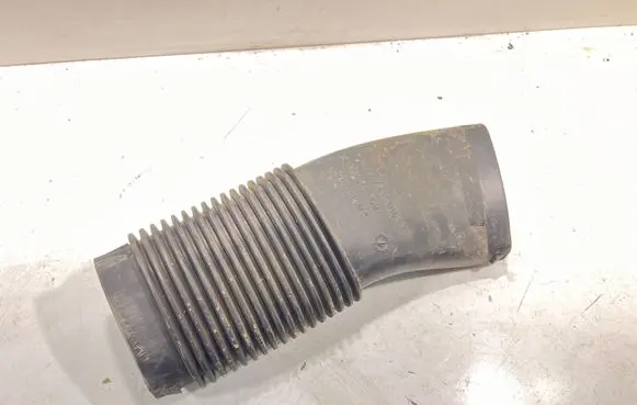 BMW X3 F25 Air intake hose/pipe 7811018