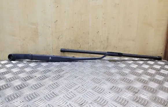 KIA Sportage Front wiper blade arm 