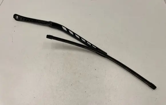 BMW 5 E60 E61 Windshield/front glass wiper blade 