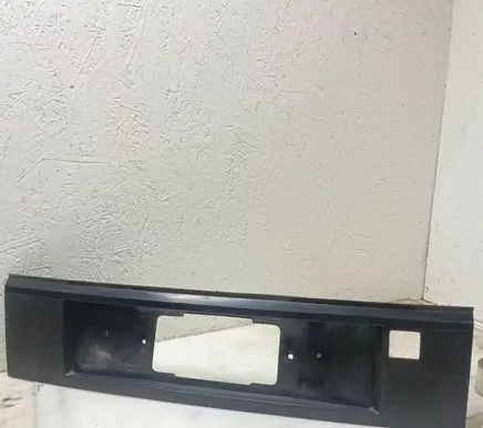 Volkswagen PASSAT B3 Trunk door license plate light bar 333853489