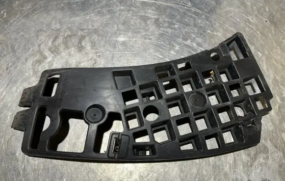 Peugeot 3008 I Front bumper mounting bracket AA36692384