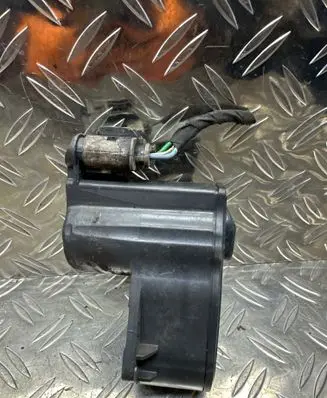 Peugeot 308 Hand brake/parking brake motor 0204749603AJ 06022017 D4P1893