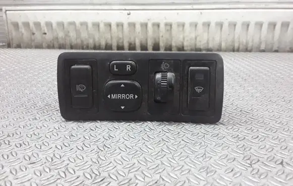 Toyota Avensis T250 Wing mirror switch 777665