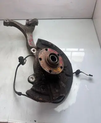 Audi A4 S4 B6 8E 8H Front wheel hub spindle knuckle 737373