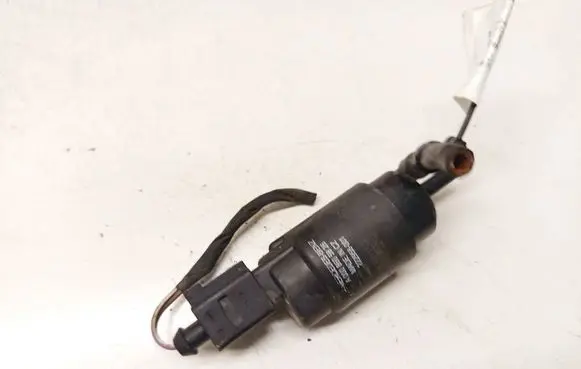 Volkswagen Crafter Windscreen/windshield washer pump A0008605826