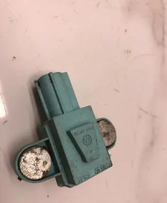 Audi A6 S6 C6 4F Airbag deployment crash/impact sensor 4F0955557