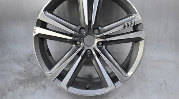 Seat Leon (5F) R19 alloy rim 