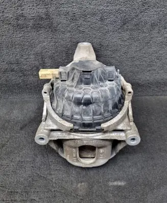 Audi Q7 4M Engine mount bracket 4M0199372C 4M0199372HC