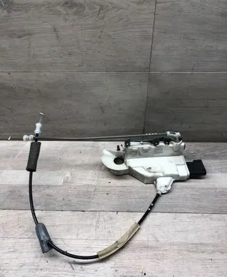 Citroen C4 Cactus Front door lock A048069