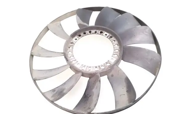 Volkswagen PASSAT B5 Fan impeller 058121301B
