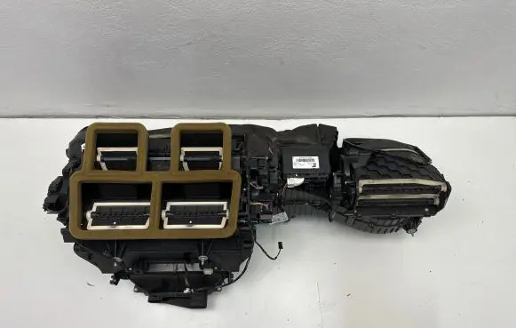 BMW 2 F22 F23 Interior heater climate box assembly 0001778477 T1012745W T1012900T