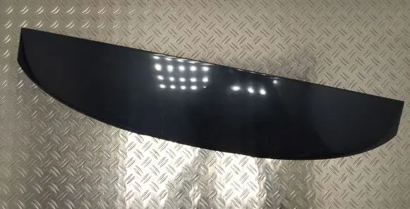 Tailgate/trunk spoiler