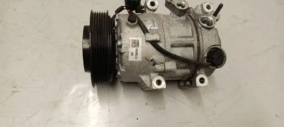 KIA Sportage Air conditioning (A/C) compressor (pump) 97701D7600