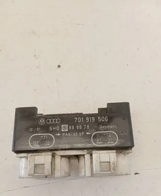 Coolant fan relay