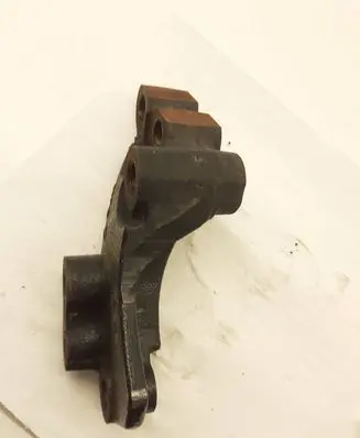 Honda FR-V Engine mounting bracket 2SJH