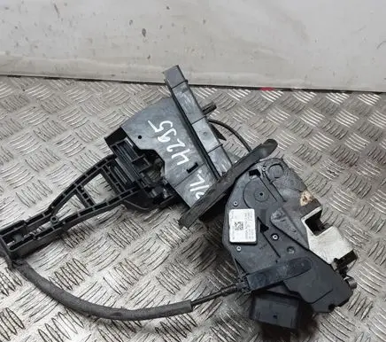 Ford Focus Front door lock 921754104 BM5AA21812AE 224322