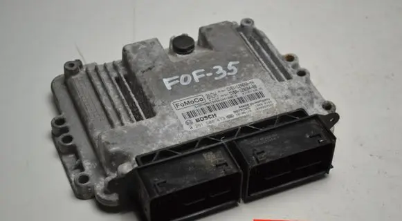 Ford Focus Engine control unit/module CV6A12B684BB 0261S08473 CV6112A650YH