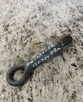 Mitsubishi Outlander Tie down hook / loop 