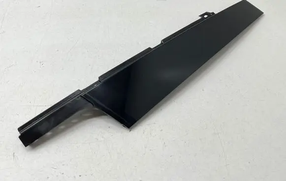 Volvo S60 Front door glass trim molding 32257389