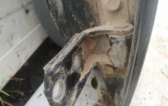 Toyota Aygo AB10 Rear door lower hinge